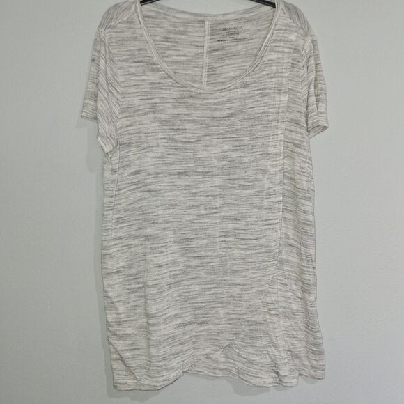 Motherhood Maternity Nursing Grey & White Tulip Style Short Sleeve Tshirt Size M - Picture 2 of 8